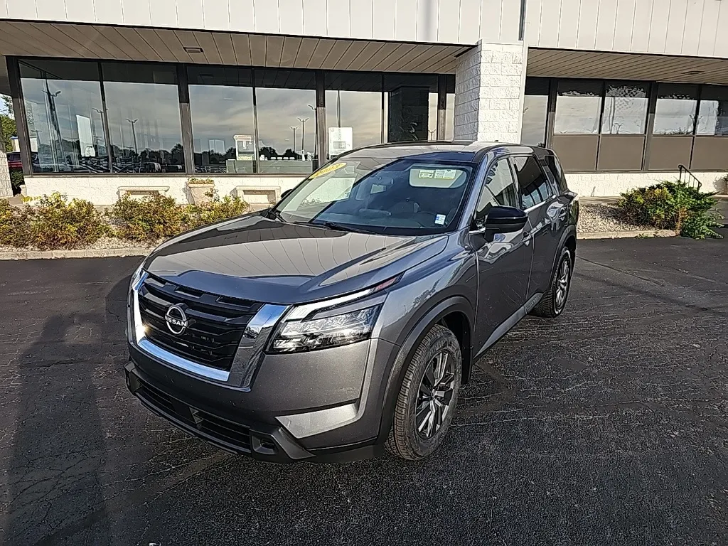 Gray 2023 Nissan Pathfinder S for sale in Muncie, IN