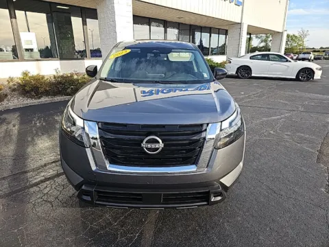Photos of 2023 Nissan Pathfinder S for sale in Muncie, IN at RightDrive Muncie