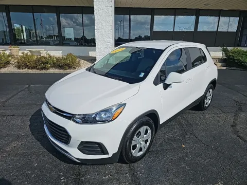 White 2018 Chevrolet Trax LS for sale in Muncie, IN