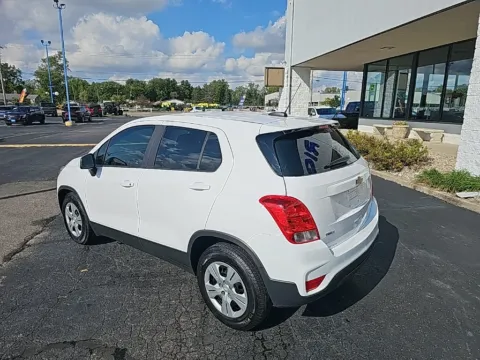 More photos of 2018 Chevrolet Trax LS at RightDrive Muncie, IN