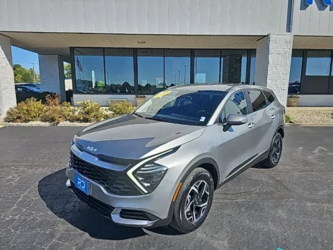 Gray 2024 Kia Sportage LX for sale in Muncie, IN