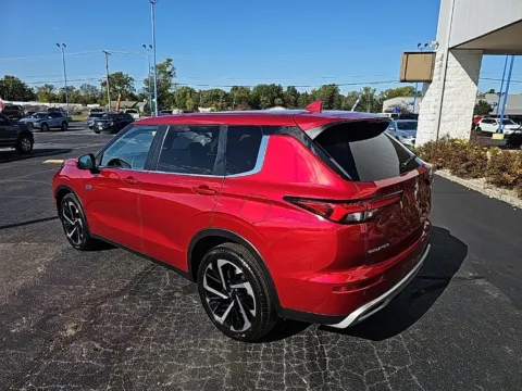 More photos of 2023 Mitsubishi Outlander PHEV SE at RightDrive Muncie, IN