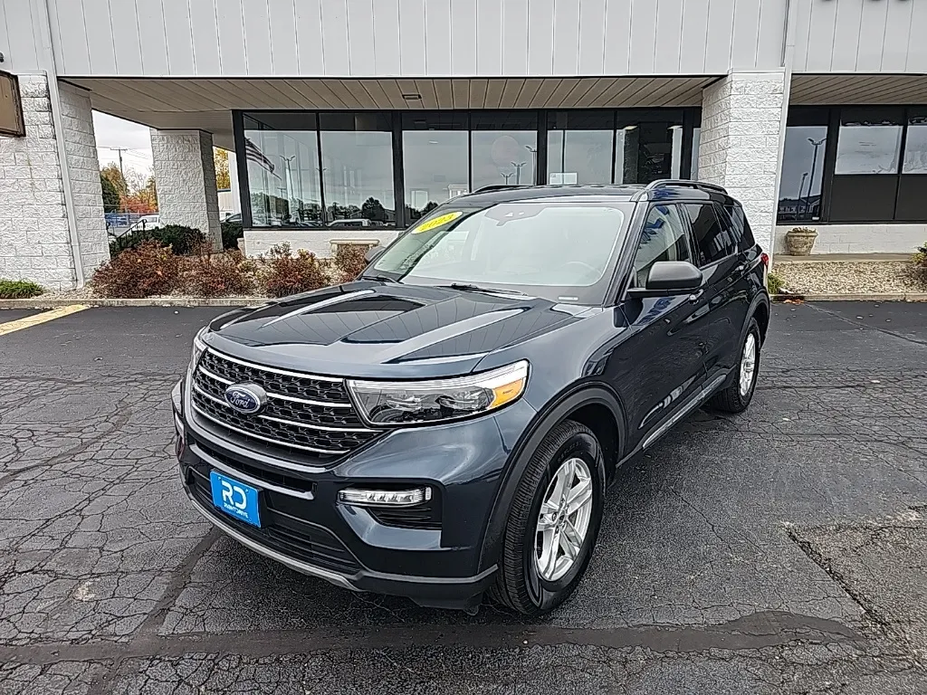 Blue 2023 Ford Explorer XLT for sale in Muncie, IN