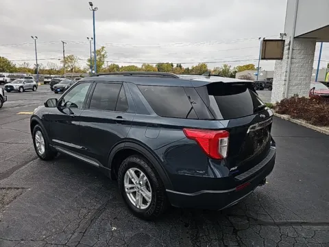 More photos of 2023 Ford Explorer XLT at RightDrive Muncie, IN