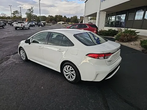More photos of 2021 Toyota Corolla LE at RightDrive Muncie, IN
