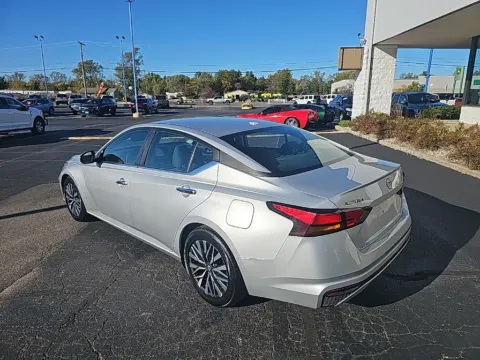 More photos of 2023 Nissan Altima 2.5 SV at RightDrive Muncie, IN