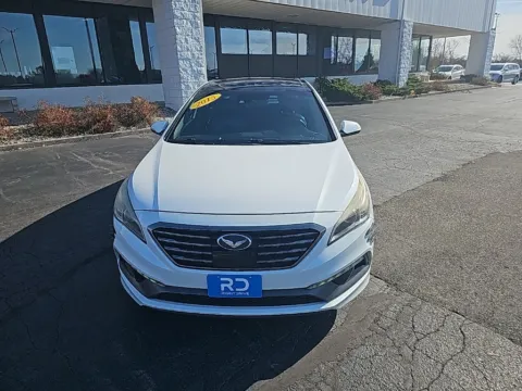 Photos of 2015 Hyundai Sonata Limited for sale in Muncie, IN at RightDrive Muncie