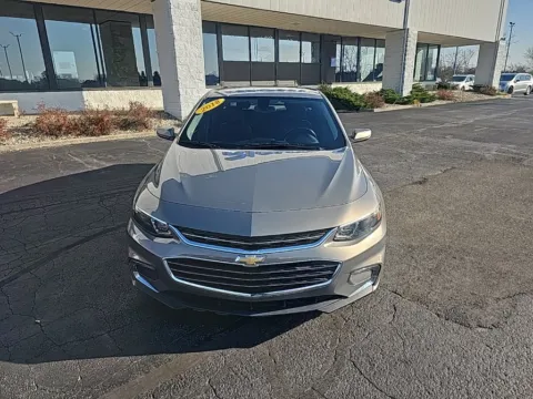 Photos of 2018 Chevrolet Malibu LT for sale in Muncie, IN at RightDrive Muncie