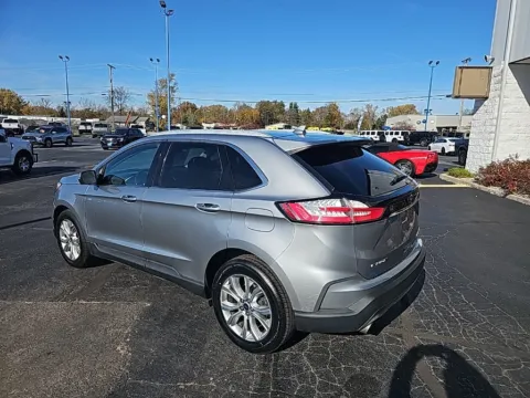 More photos of 2020 Ford Edge Titanium at RightDrive Muncie, IN