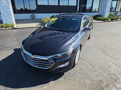 Unknown 2023 Chevrolet Malibu LT for sale in Muncie, IN