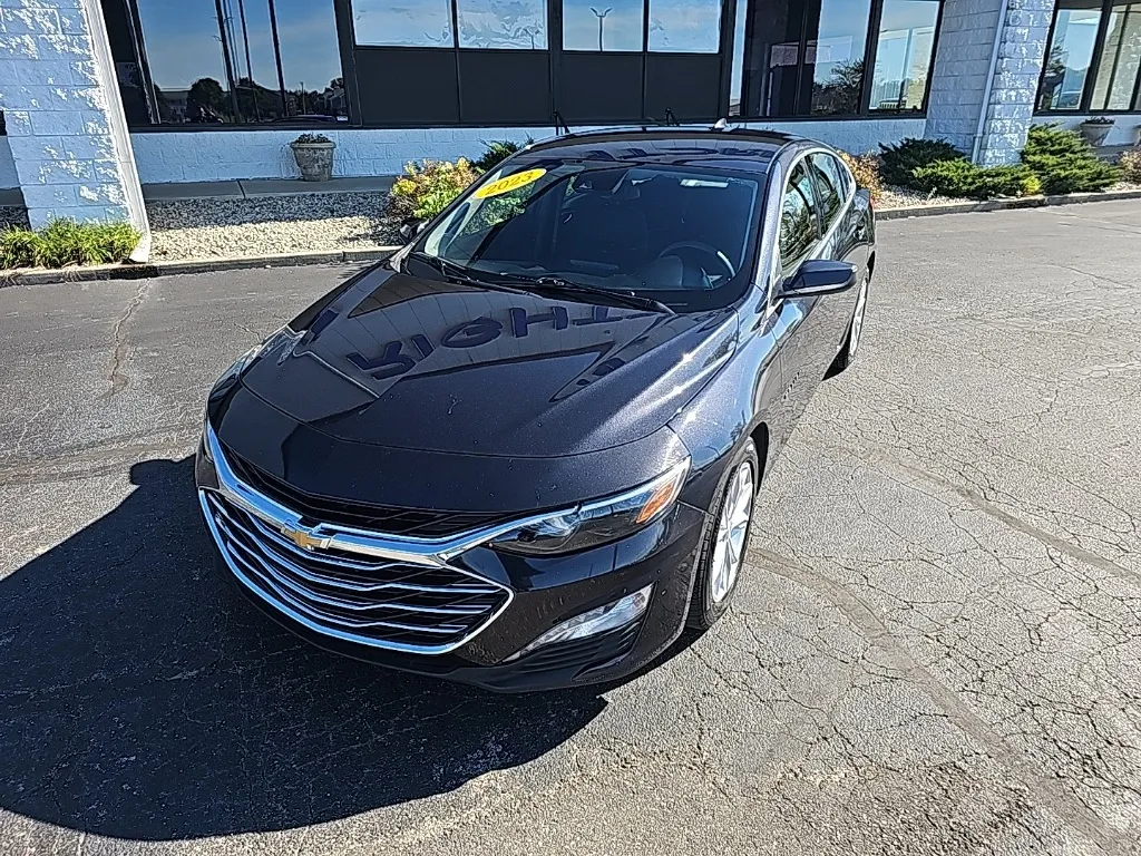 Unknown 2023 Chevrolet Malibu LT for sale in Muncie, IN