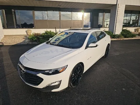 White 2023 Chevrolet Malibu LT for sale in Muncie, IN
