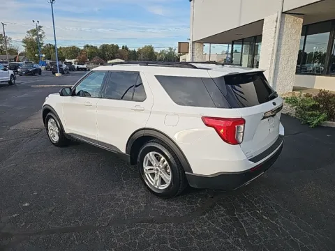 More photos of 2023 Ford Explorer XLT at RightDrive Muncie, IN