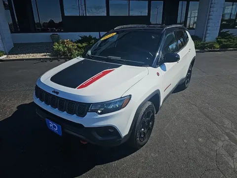 White 2024 Jeep Compass Trailhawk for sale in Muncie, IN