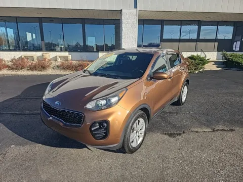 Beige 2019 Kia Sportage LX for sale in Muncie, IN