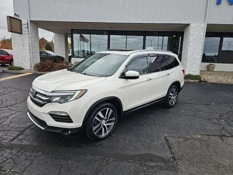 Another view of 2017 Honda Pilot Elite for sale in Muncie, IN at RightDrive Muncie