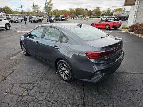 More photos of 2022 Kia Forte LXS at RightDrive Muncie, IN