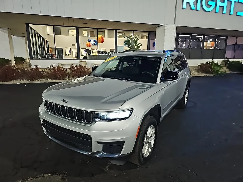 Silver 2023 Jeep Grand Cherokee L Laredo for sale in Muncie, IN