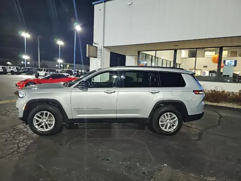 More photos of 2023 Jeep Grand Cherokee L Laredo at RightDrive Muncie, IN