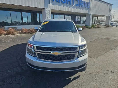 Photos of 2019 Chevrolet Suburban LT for sale in Muncie, IN at RightDrive Muncie