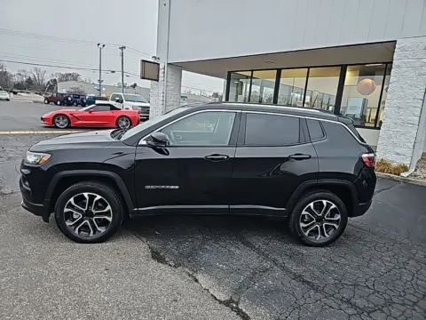 More photos of 2022 Jeep Compass Limited at RightDrive Muncie, IN