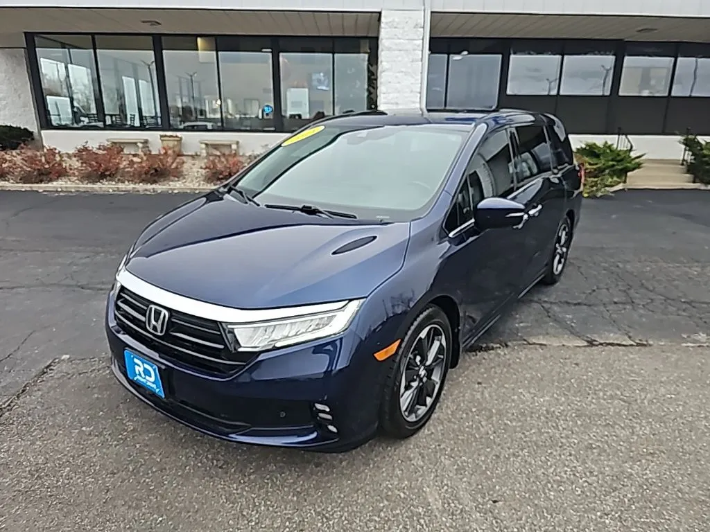 Black 2021 Honda Odyssey Elite for sale in Muncie, IN