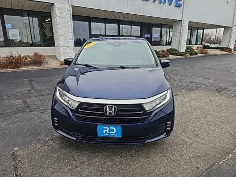 Photos of 2021 Honda Odyssey Elite for sale in Muncie, IN at RightDrive Muncie