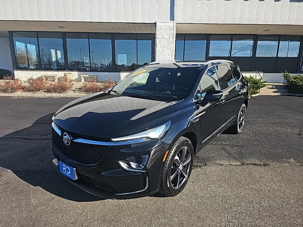 2022 Buick Enclave Essence