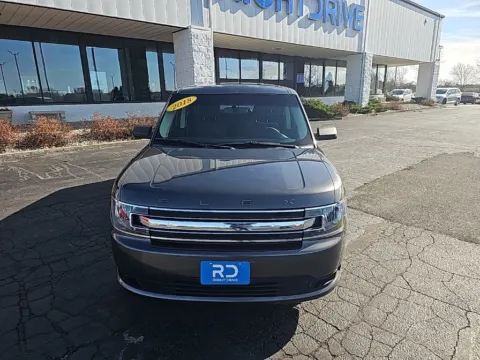 Photos of 2018 Ford Flex SE for sale in Muncie, IN at RightDrive Muncie