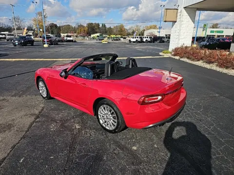 More photos of 2017 Fiat 124 Spider Classica at RightDrive Muncie, IN