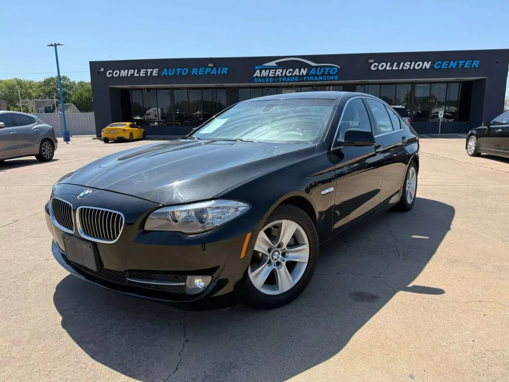 2011 BMW 5 Series 528i