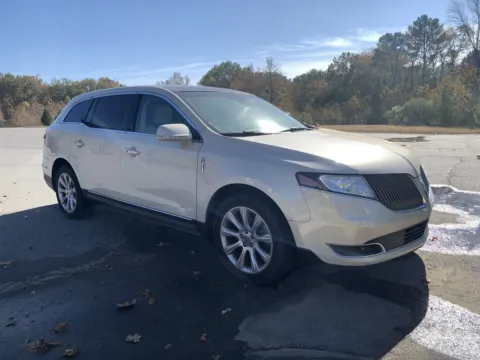 Beige 2014 LINCOLN MKT for sale in Little Rock, AR