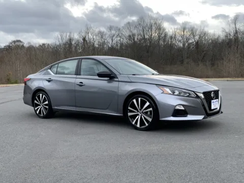 Gray 2021 NISSAN ALTIMA SR 2.5 SR for sale in Little Rock, AR
