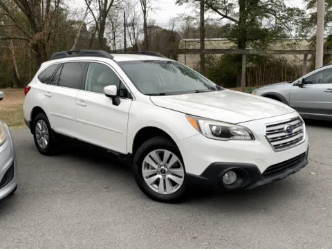 White 2017 SUBARU OUTBACK 2.5I P 2.5i Premium for sale in Little Rock, AR