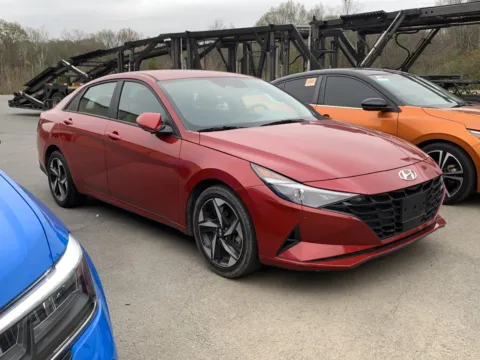 Red 2023 HYUNDAI ELANTRA SEL for sale in Little Rock, AR