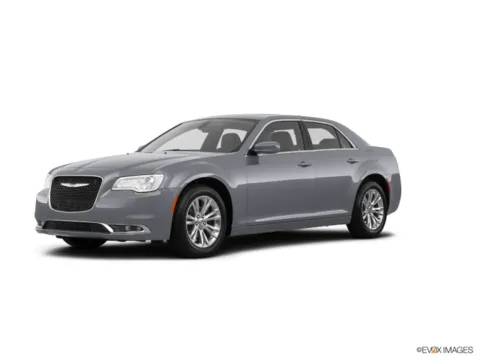 Silver 2018 CHRYSLER 300 LIMITED Limited for sale in Little Rock, AR