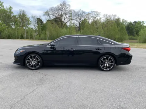 More photos of 2019 TOYOTA AVALON XLE at Bill Fitts Auto Sales, AR