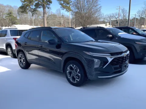 Black 2025 CHEVROLET TRAX 1LT for sale in Little Rock, AR