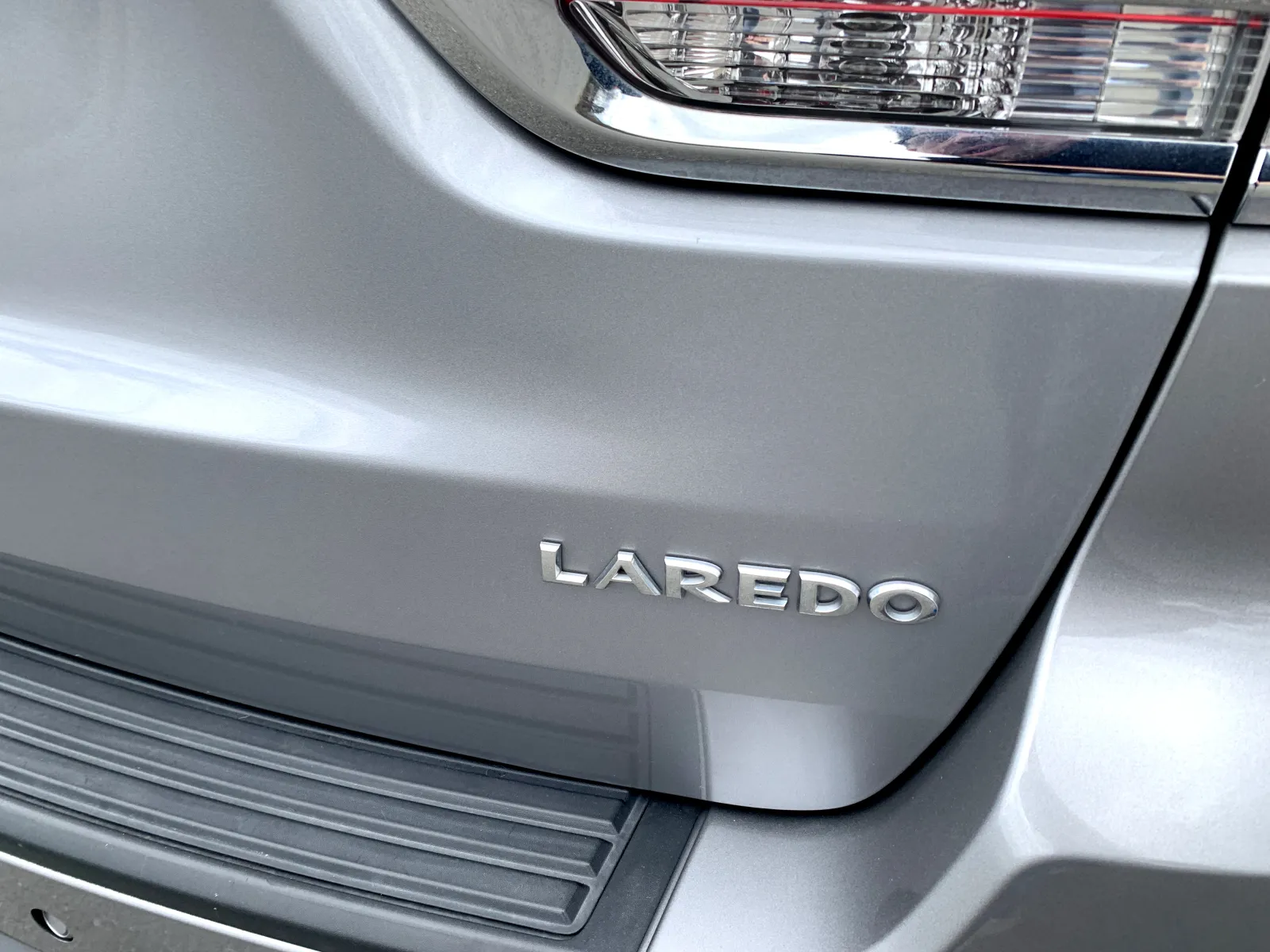 Jeep Grand Cherokee photo 10