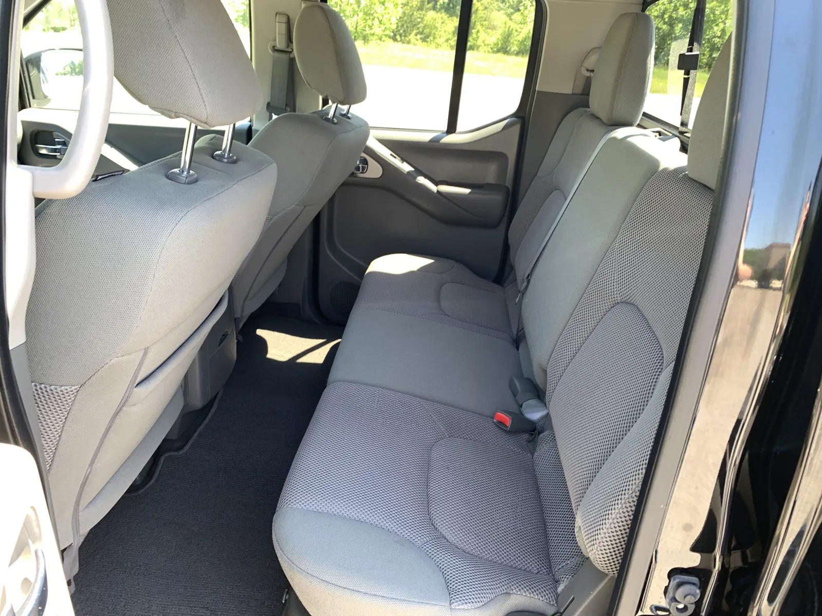 Nissan Frontier photo 26