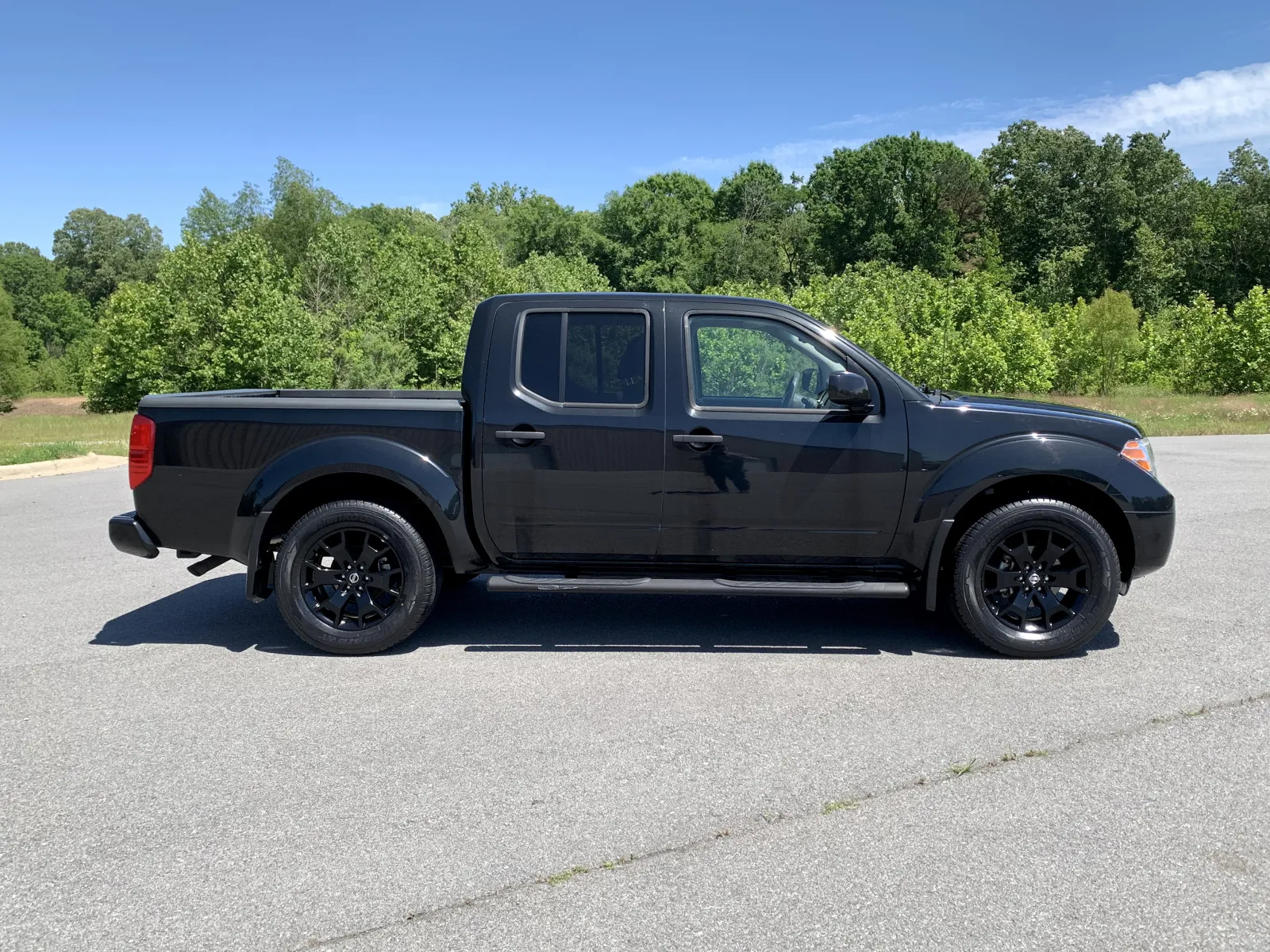 Nissan Frontier photo 8