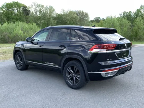 More photos of 2021 VOLKSWAGEN ATLAS CROSS SP V6 SE R-Line at Bill Fitts Auto Sales, AR
