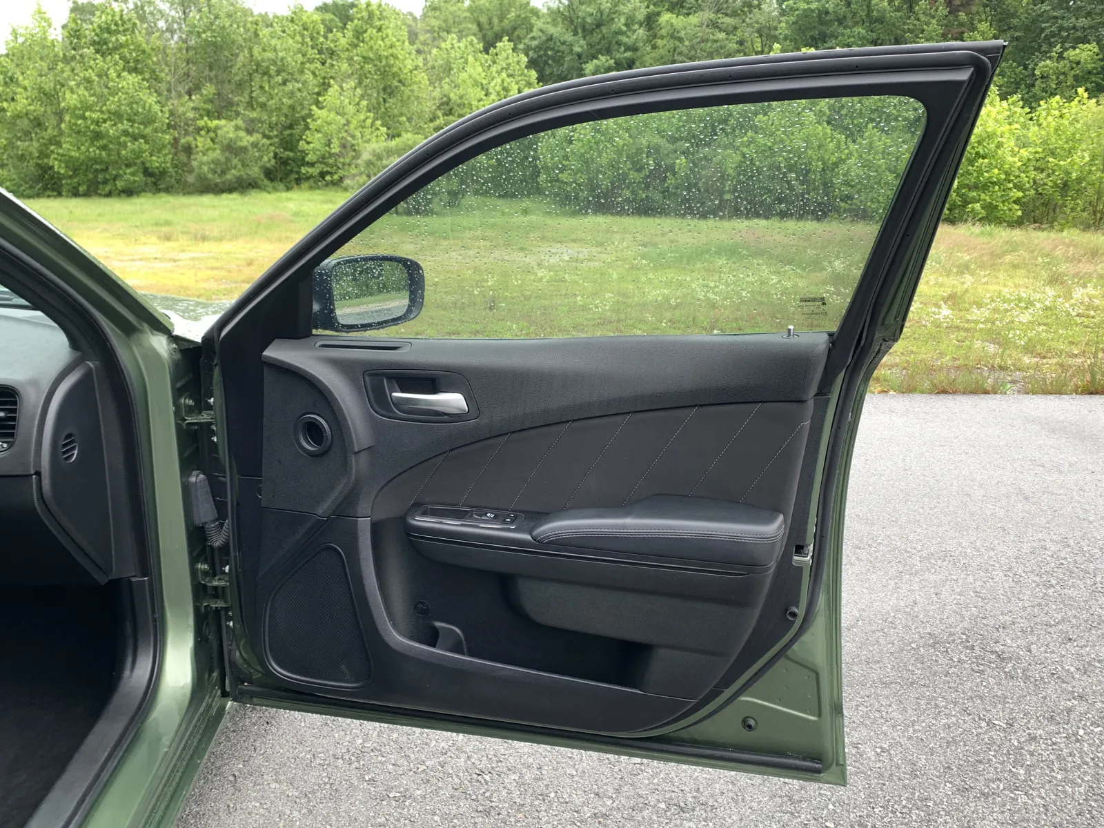 Dodge Charger photo 26