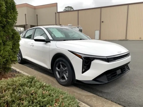 White 2025 KIA K4 LX for sale in Little Rock, AR