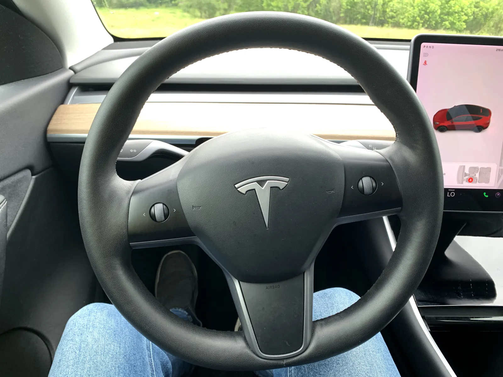 Tesla Model Y photo 13
