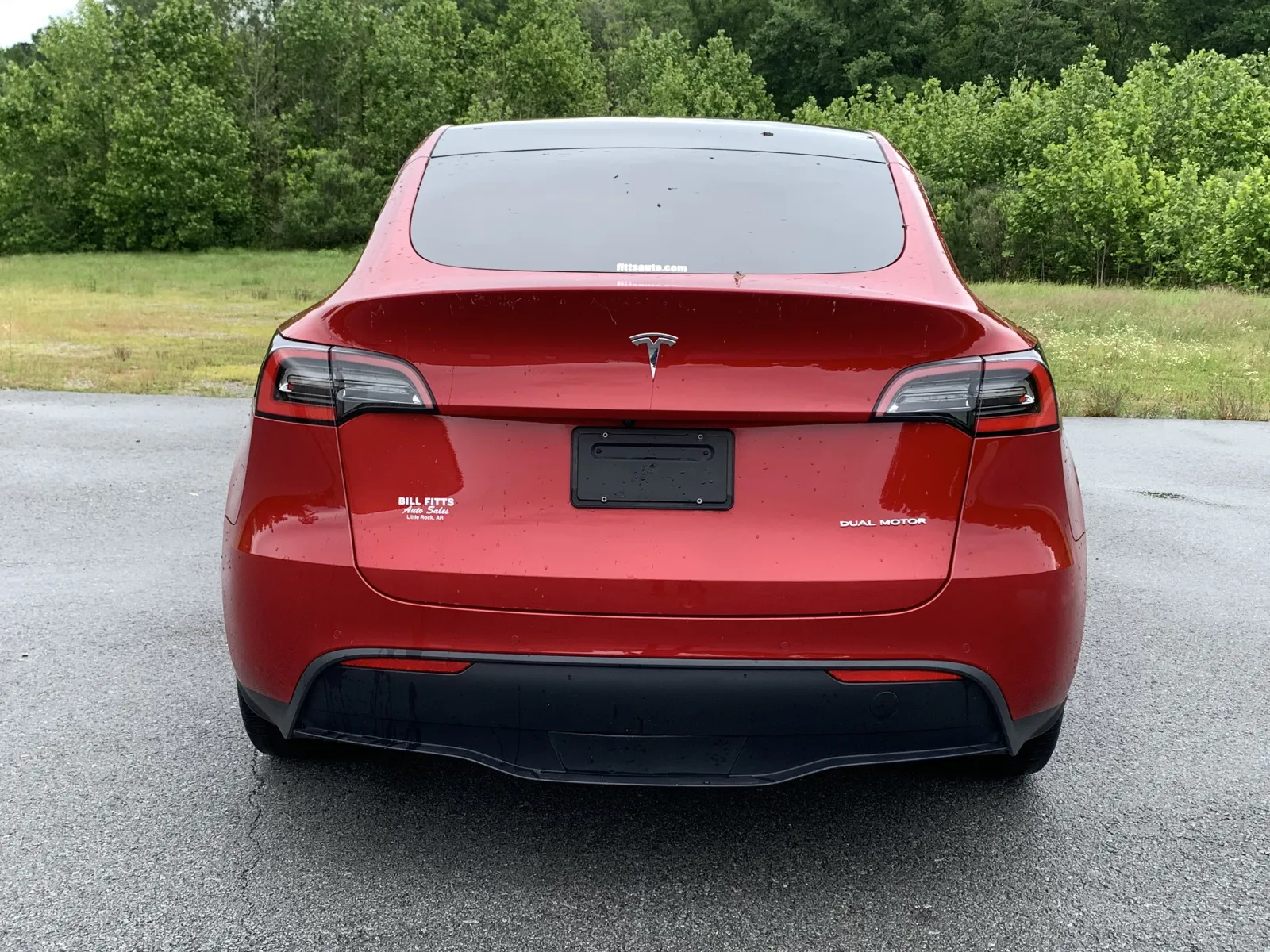 Tesla Model Y photo 6