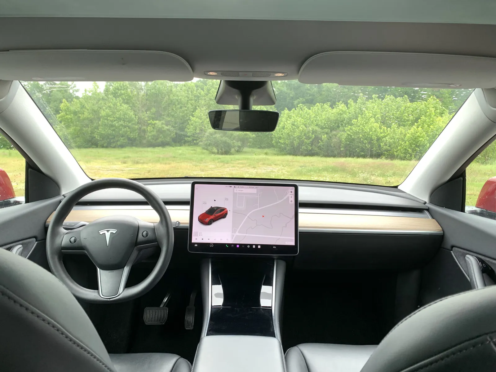 Tesla Model Y photo 12