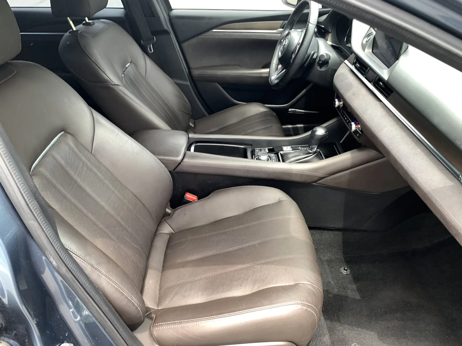 Mazda 6 SIGNATURE photo 32