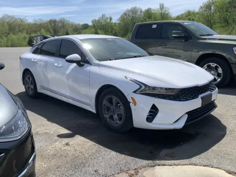 White 2022 KIA K5 LX for sale in Little Rock, AR