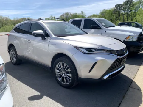 Silver 2021 TOYOTA VENZA LE for sale in Little Rock, AR